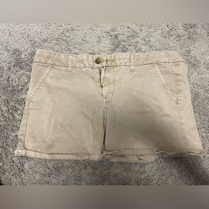 American Eagle Khaki Stretch Midi Shorts Size 14